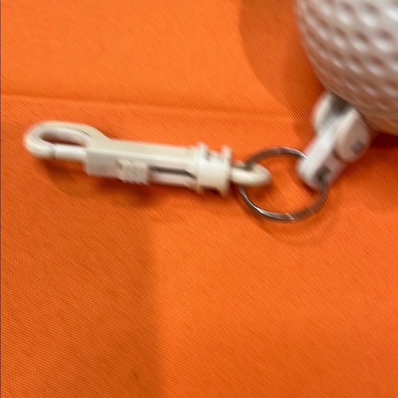 ⚡️⚡️⚡️Stylish White Golf Ball Cleaner Keychain - Picture 4 of 8